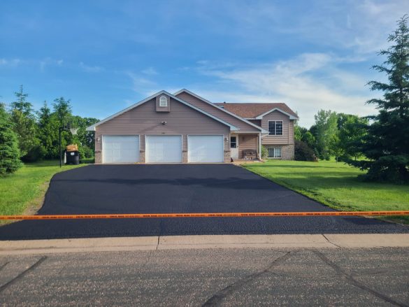 asphalt paving services northern twin cities area